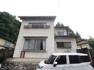 静市市原町貸家外観写真