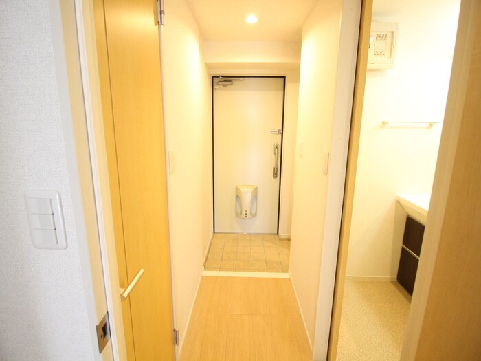 物件内観写真18　(廊下)