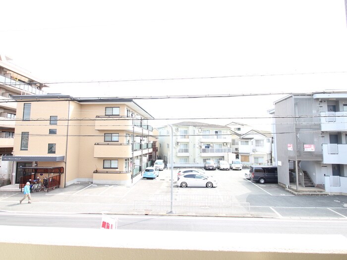 物件内観写真21　(室内からの展望)