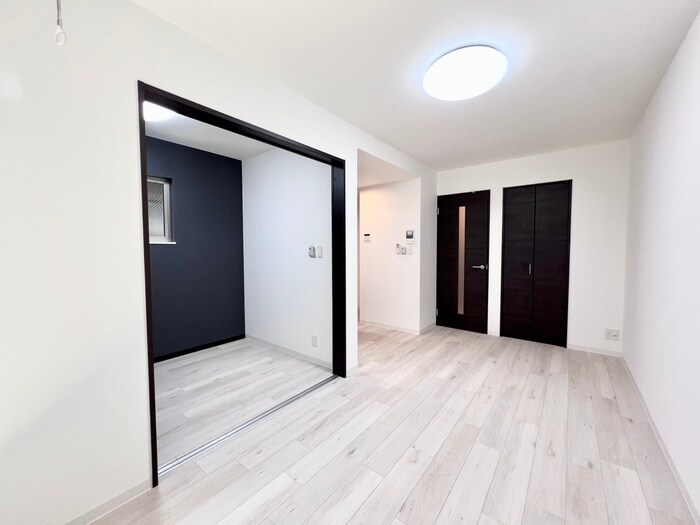 物件内観写真8　(居室)