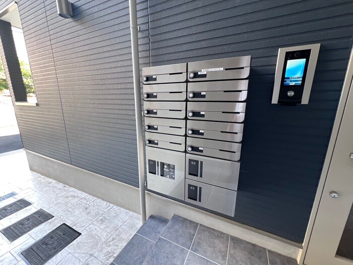 物件外観写真4　(建物設備)