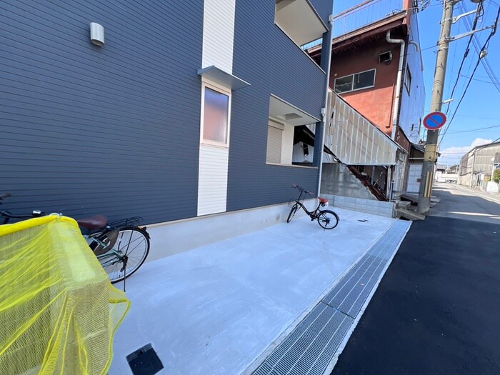 物件外観写真6　(駐輪場)
