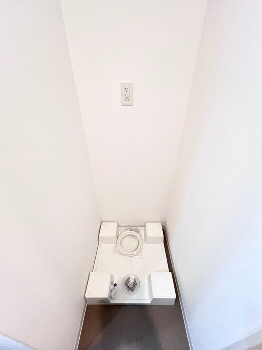 物件内観写真14　(洗濯機置場)