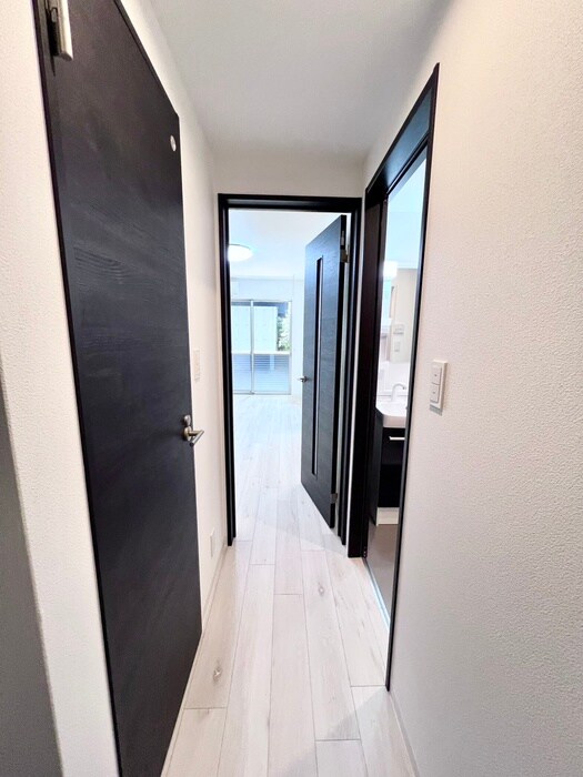 物件内観写真18　(廊下)