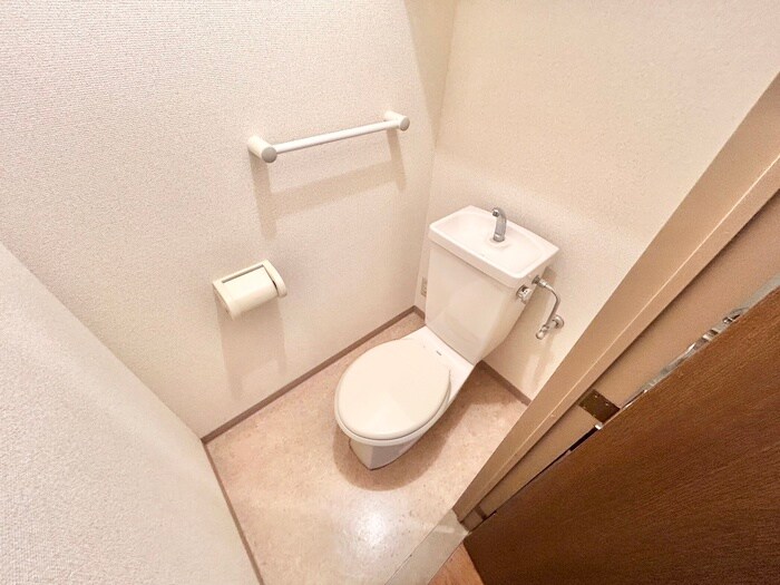 物件内観写真10　(トイレ)