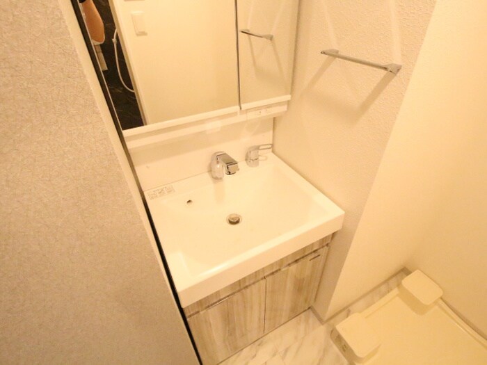物件内観写真9　(洗面)