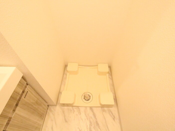 物件内観写真10　(洗濯機置場)