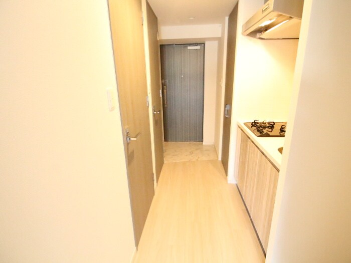 物件内観写真17　(廊下)