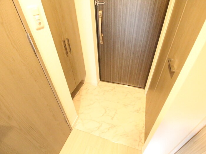 物件内観写真20　(玄関)