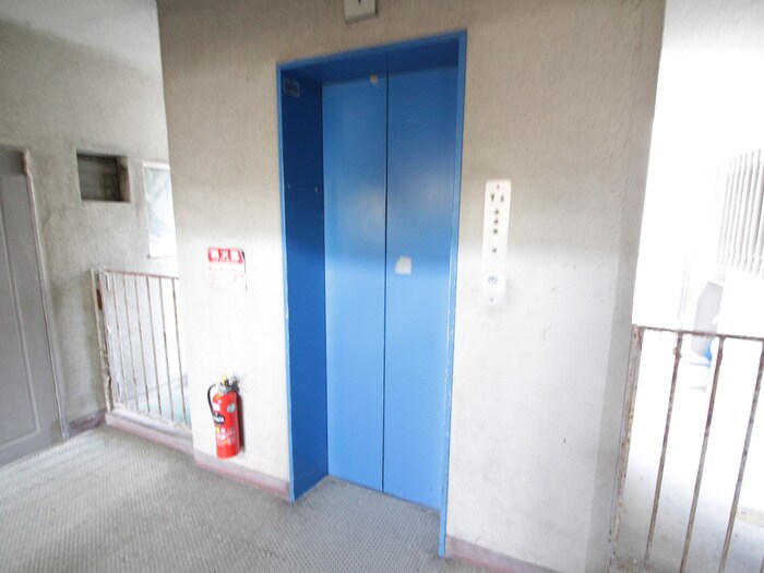 物件外観写真6　(建物設備)