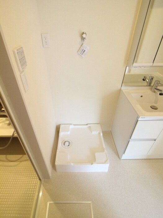 物件内観写真16　(室内からの展望)