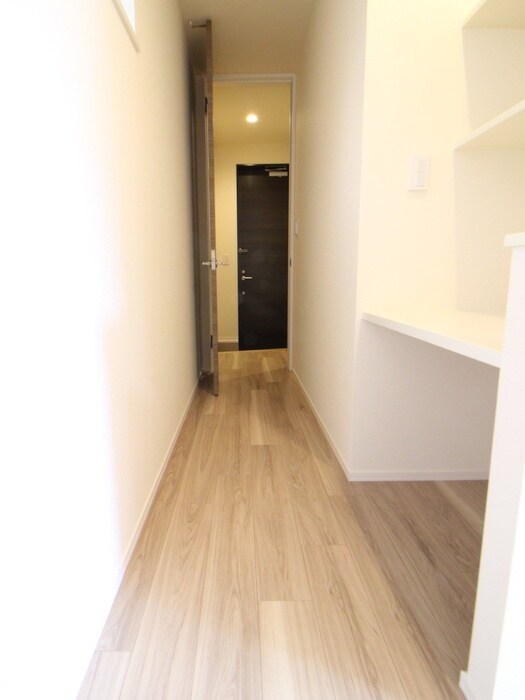 物件内観写真19　(廊下)