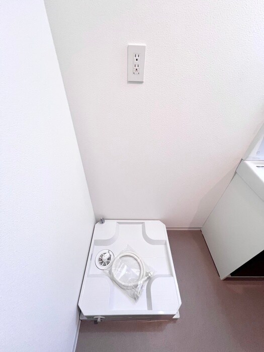 物件内観写真14　(洗濯機置場)