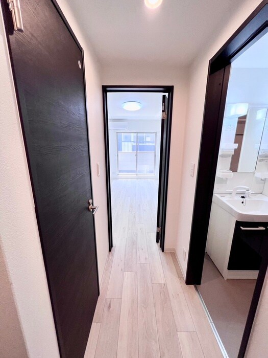 物件内観写真19　(廊下)