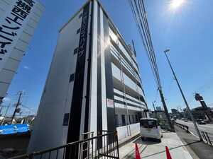 川西エンビイハイツ外観写真