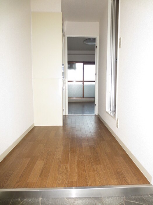 物件内観写真15　(廊下)