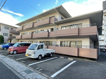 メゾンナチュール友岡（３０３）外観写真