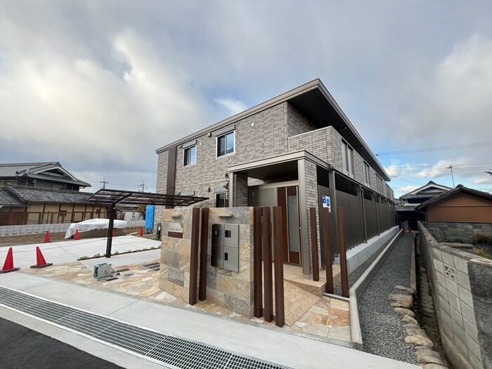 物件外観写真1　(外観写真)