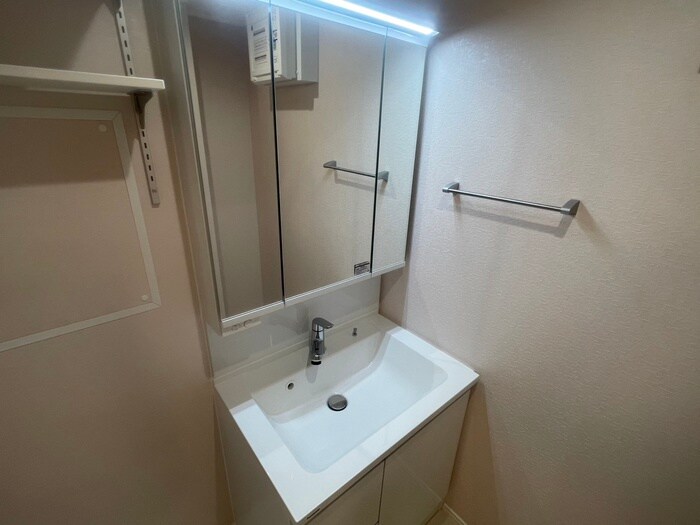 物件内観写真12　(洗面)