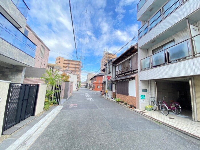 物件外観写真6　(周辺環境)