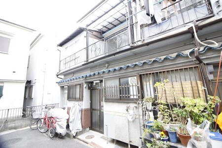 四條畷市米崎町貸家外観写真