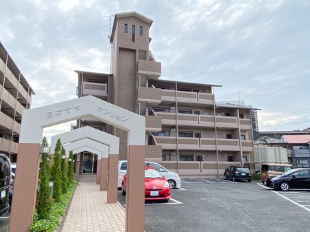 ﾖｺﾔﾏﾏﾝｼｮﾝ1号館外観写真