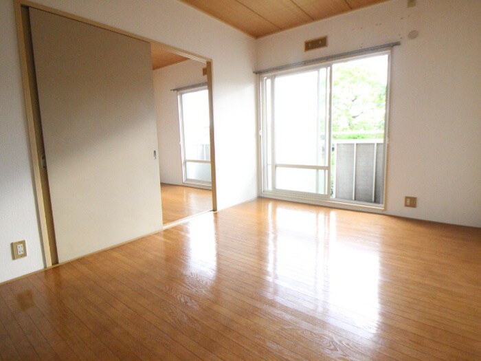 物件内観写真12　(居室)