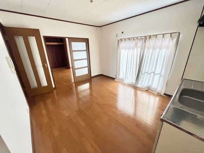 物件内観写真8　(居室)