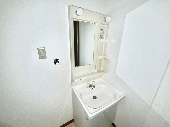 物件内観写真15　(洗面)