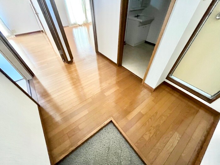 物件内観写真19　(廊下)