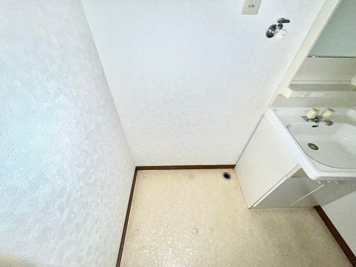 物件内観写真20　(洗濯機置場)