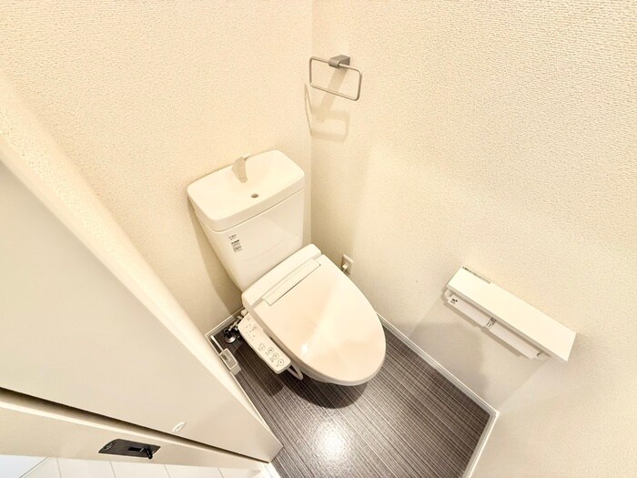 物件内観写真9　(トイレ)