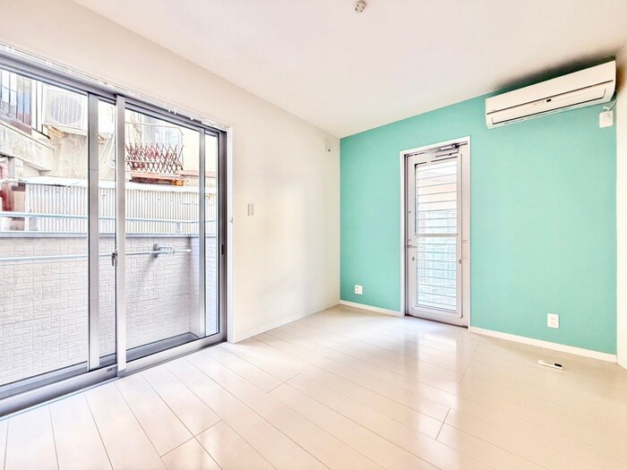 物件内観写真15　(居室)