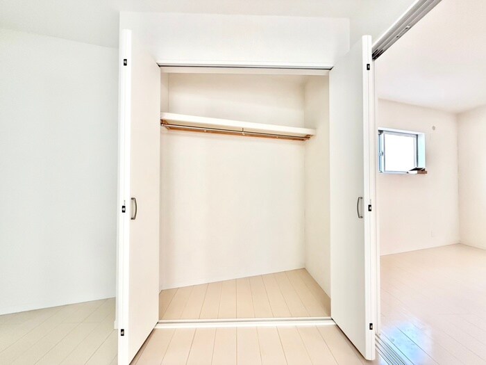 物件内観写真16　(収納)