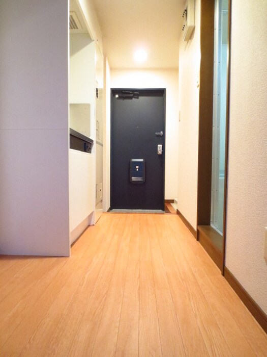 物件内観写真12　(廊下)