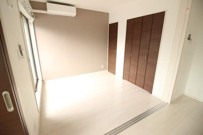 物件内観写真9　(居室)