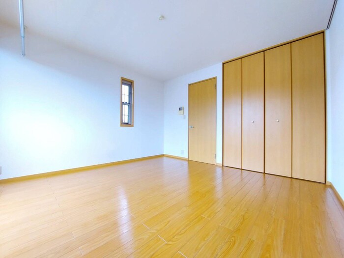 物件内観写真4　(居室)