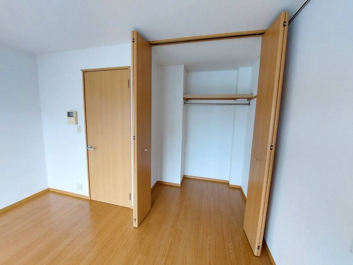 物件内観写真9　(収納)