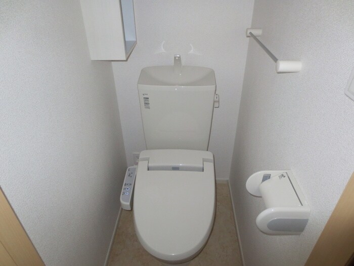 物件内観写真11　(トイレ)