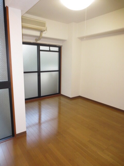 物件内観写真14　(居室)