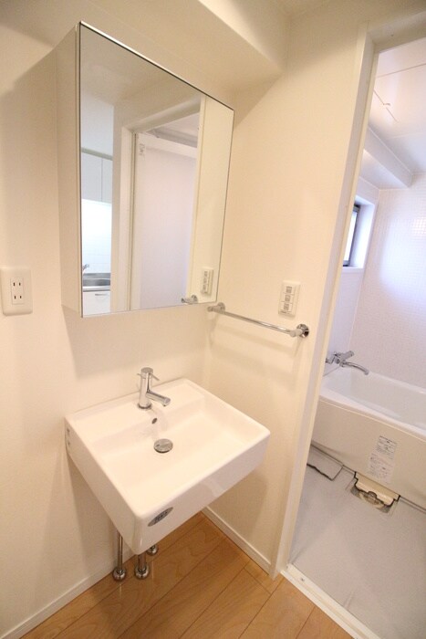 物件内観写真10　(洗面)