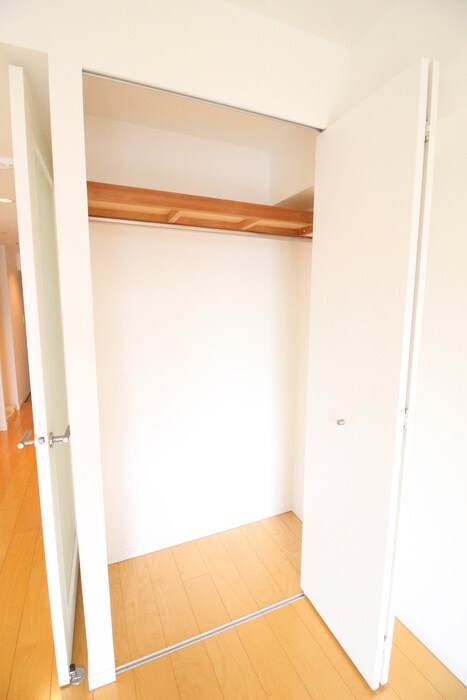 物件内観写真12　(収納)