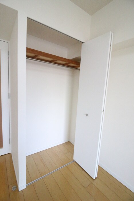 物件内観写真12　(収納)