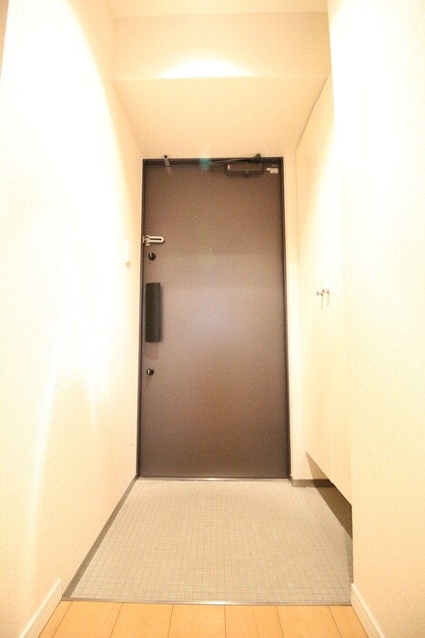 物件内観写真14　(玄関)
