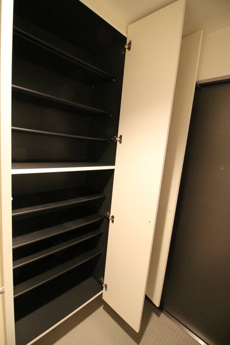 物件内観写真16　(靴箱)