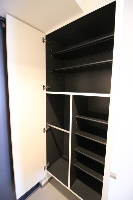 物件内観写真16　(靴箱)