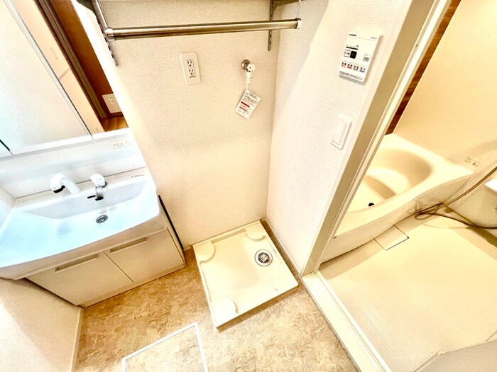 物件内観写真19　(洗濯機置場)