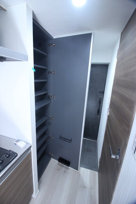 物件内観写真8　(靴箱)