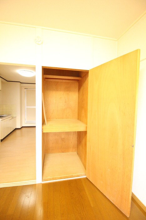 物件内観写真16　(収納)