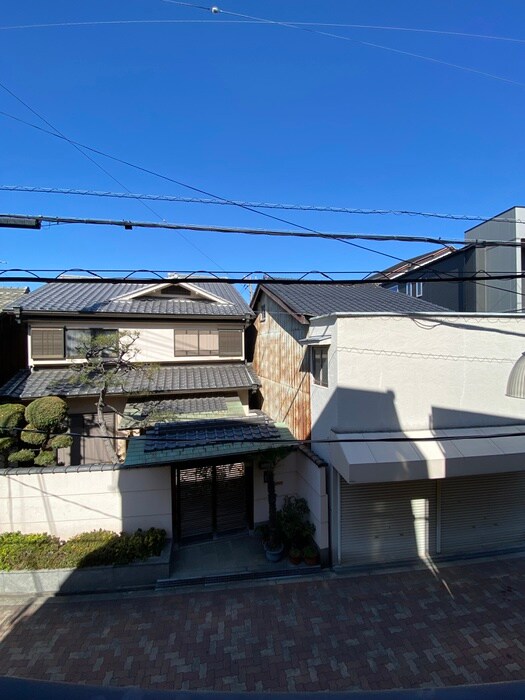 物件内観写真18　(室内からの展望)